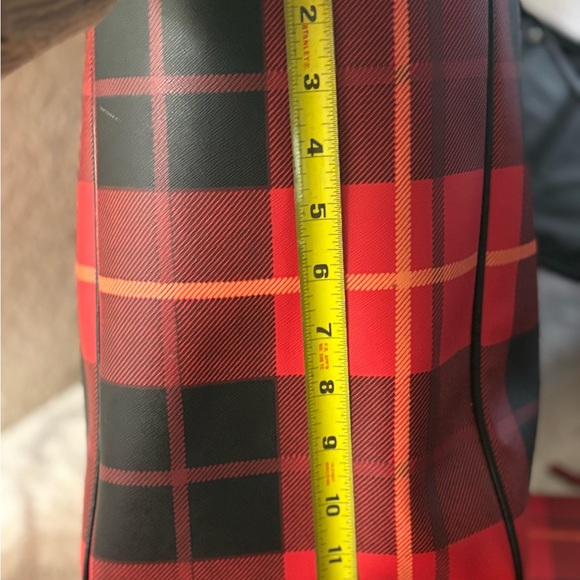 Kate spade red plaid large travel /gym 5 pc. Set tote over night set pristine - Picture 13 of 14